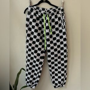 WESC SMILEY FACE CHECKERED JOGGERS UNISEX M L